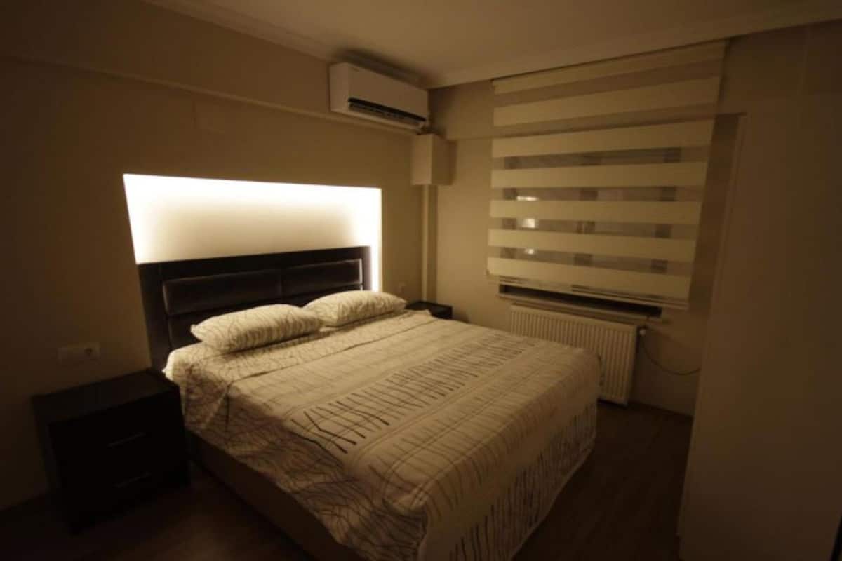 Standaard appartement, 3 slaapkamers, uitzicht op binnenplaats | Geluiddichte muren, gratis wifi