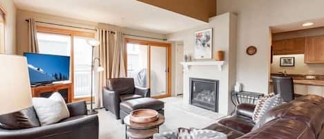 Apartamento, 3 habitaciones | Zona de estar