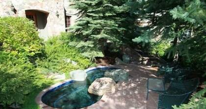 Townhome in Beaver Creek with Mountain View by RedAwning