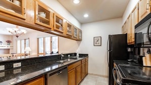 Condo, 1 Bedroom | Private kitchen | Coffee/tea maker, fridge, oven, toaster - Townsend Place Condo with Ski-In Ski-Out Access by RedAwning (Avon)
