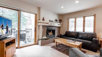 Kondominium, 1 kamar tidur | Area keluarga