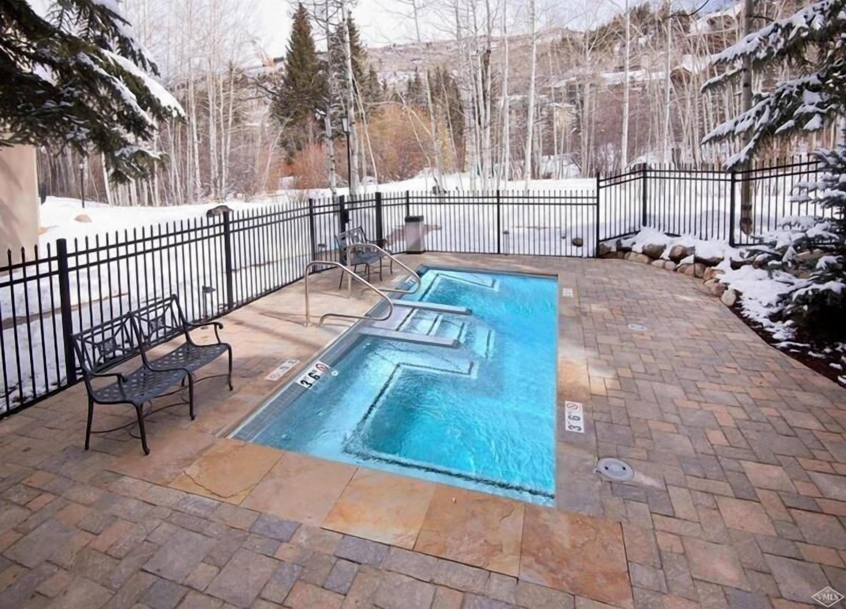 Piscine extérieure
