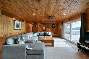 Maison, 4 chambres | Coin séjour