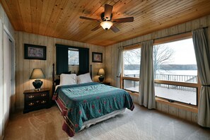 House, 4 Bedrooms - Kenny Lodge 4 Bedroom Hotel Room by RedAwning (Cable)