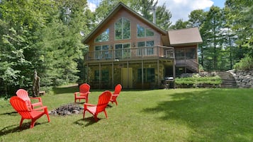 Chalet, 2 Bedrooms | Property amenity