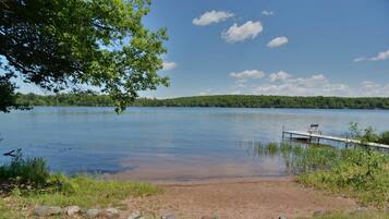 House, 3 Bedrooms | Property grounds