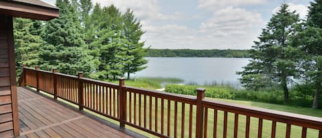 House, 5 Bedrooms | Balcony view