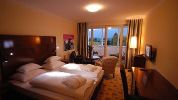 Superior-Doppelzimmer, Balkon | 1 Schlafzimmer, Zimmersafe, Schreibtisch, kostenloses WLAN