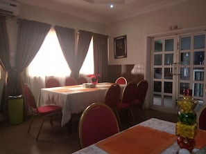 Daily cooked-to-order breakfast (USD 12 per person)