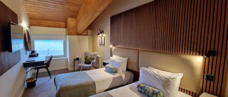 Individually decorated, individually furnished, laptop workspace