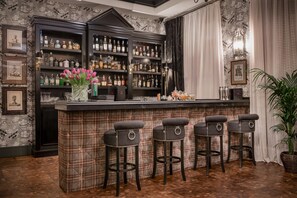 Bar (en la propiedad)