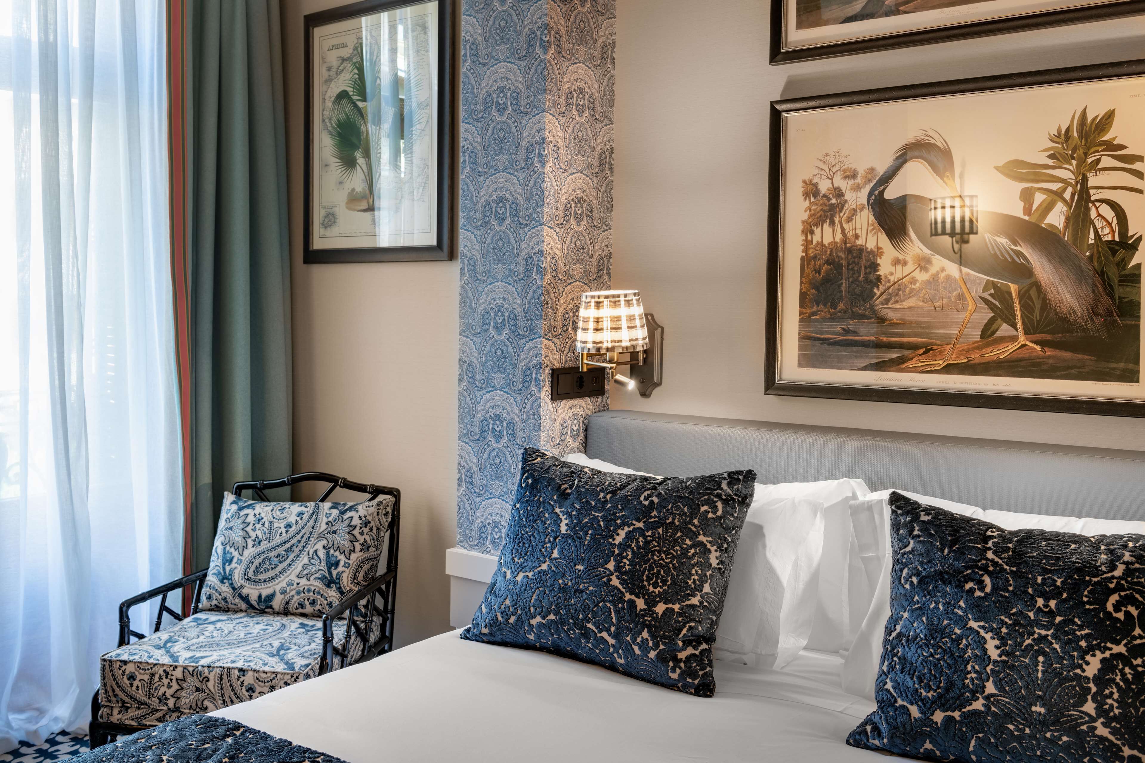 premium room | minibar, in-room safe, free wifi, bed sheets