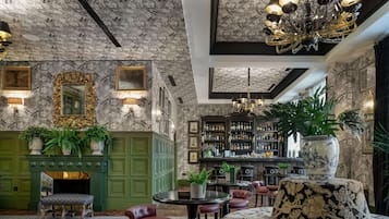 Bar (en la propiedad)