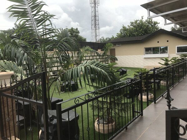 Terrace/patio - Ritz-Carinton Suites (Enugu)