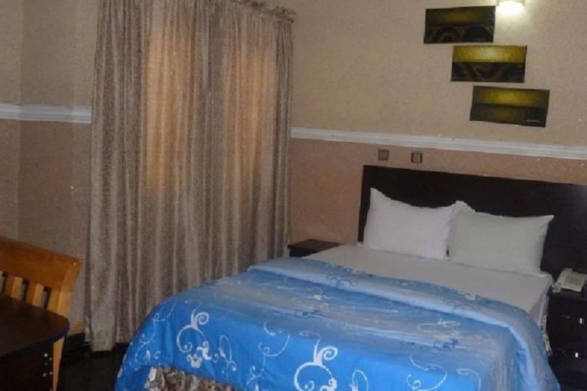 Classic Double Room