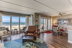 Living area - Beach Condo with Spectacular Panoramic Oceanfront Views Free WiFi by RedAwning (Fernandina Beach)