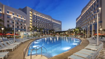 Outdoor pool, a heated pool, pool umbrellas, sun loungers