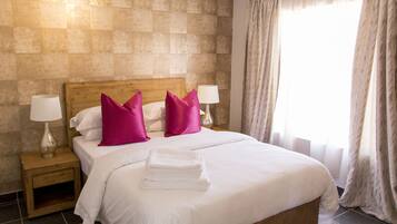 Suite – grand, 2 soverom, kjøkken | Individuelt dekorert, individuelt innredet og blendingsgardiner