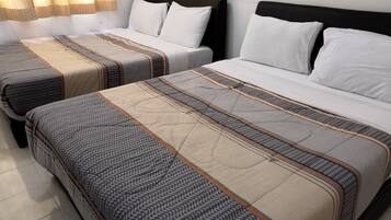 3 bilik tidur, meja, seterika/papan seterika, Wi-fi percuma