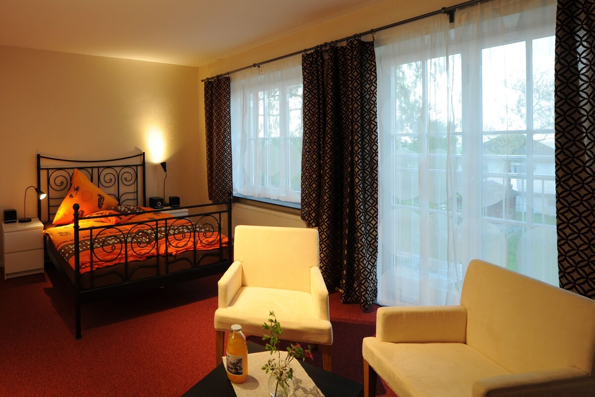Deluxe Double Room, 1 Double Bed with Sofa bed | Individually decorated, individually furnished, free WiFi