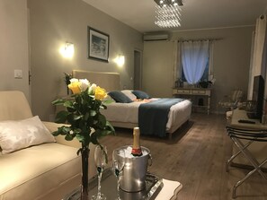 1 chambre, literie de qualité supérieure, matelas mémoire de forme