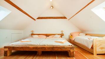 Blackout curtains, free WiFi, bed sheets