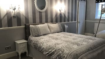 Family Room, Private Bathroom | 8 bedrooms, iron/ironing board, free WiFi