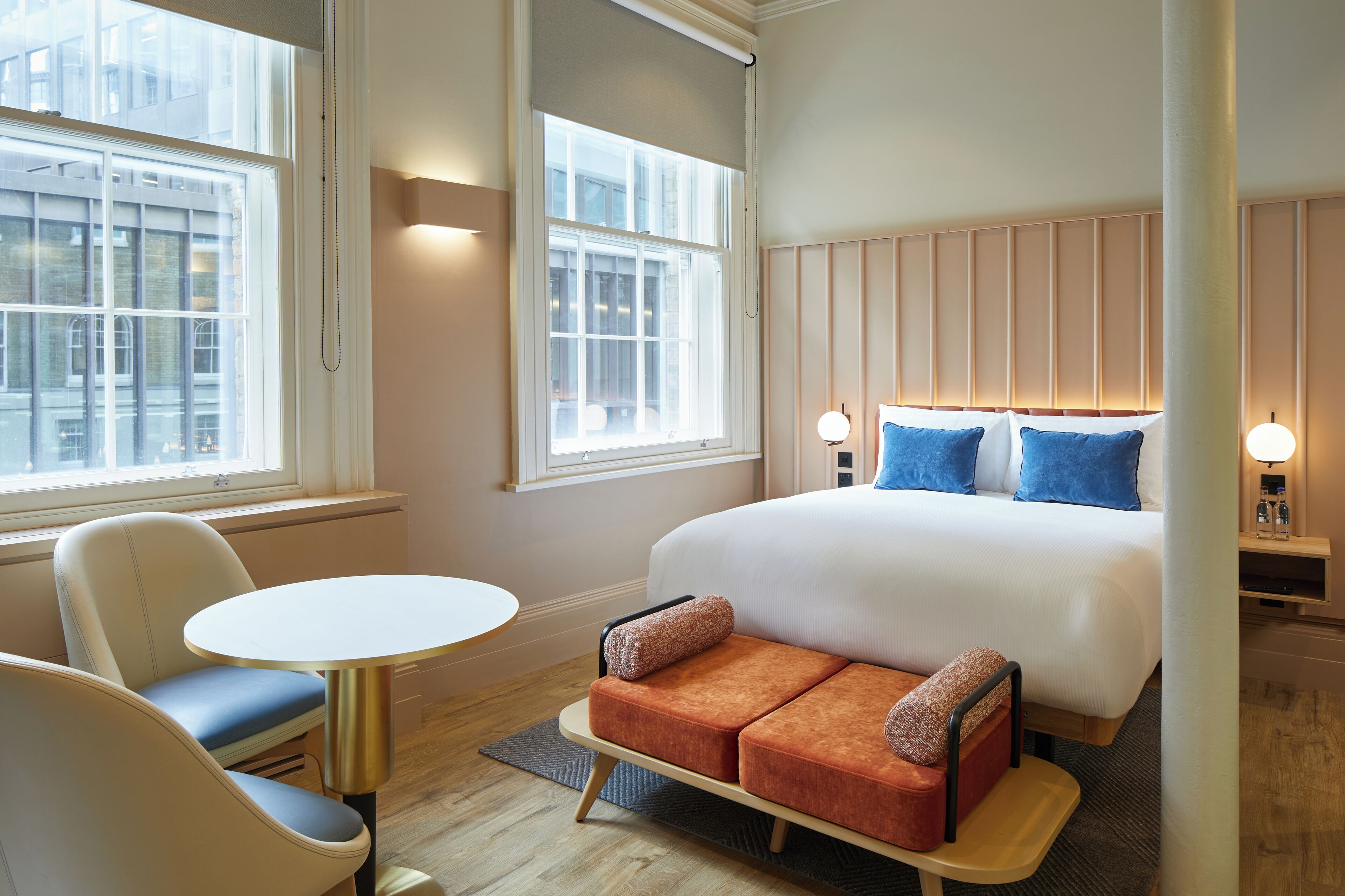 Literie de qualité supérieure, coffres-forts dans les chambres, bureau