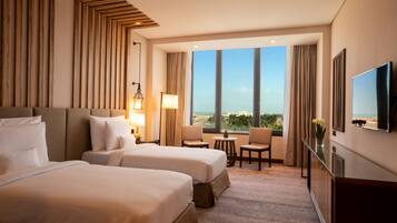 Egyptian cotton sheets, premium bedding, minibar, in-room safe