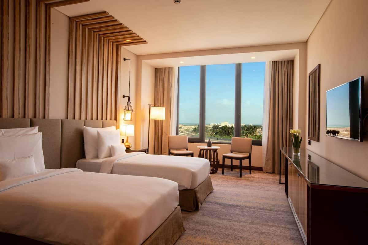 Egyptian cotton sheets, premium bedding, minibar, in-room safe