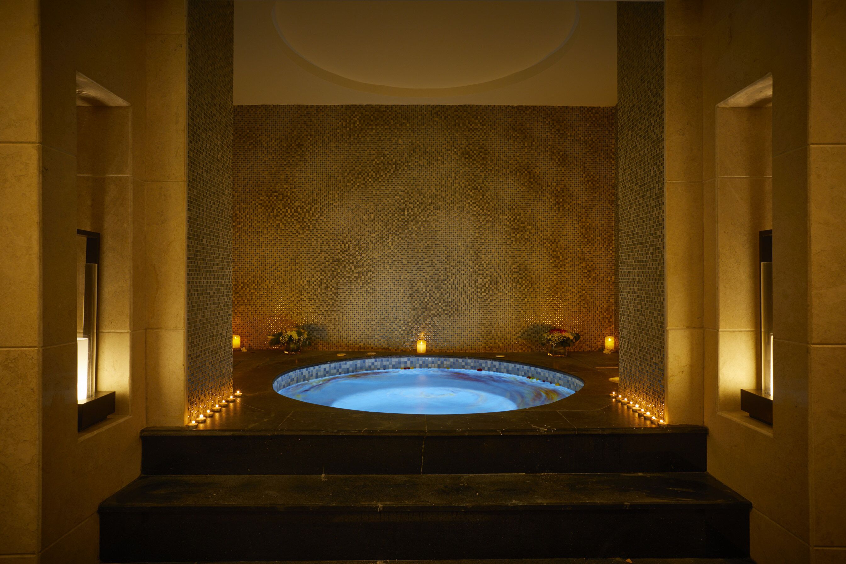 Couples treatment rooms, sauna, steam room, Turkish bath