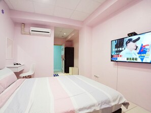 Economy Double Room, 1 Double Bed, Non Smoking | Desk, blackout curtains, free WiFi, bed sheets