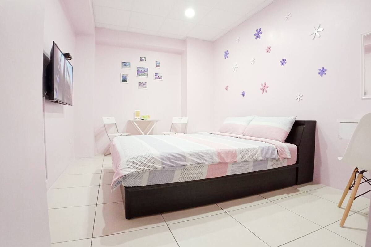 Economy Double Room, 1 Double Bed, Non Smoking | Desk, blackout curtains, free WiFi, bed sheets