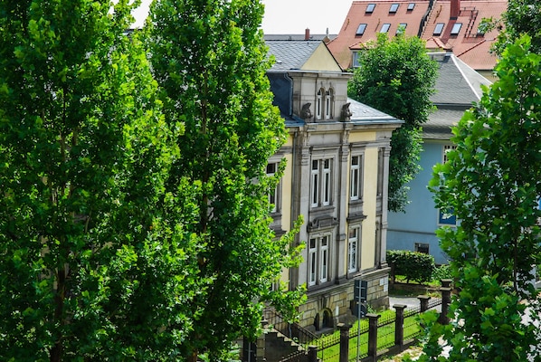 Overnatningsstedets facade