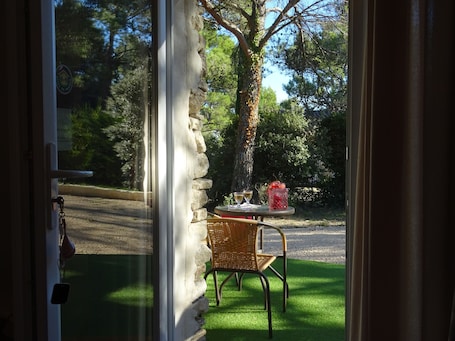 Habitación doble (Auguste) | Terraza o patio. Les Jardins d'Eleusis