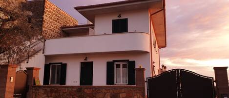 Fachada da propriedade