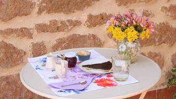 Bao gồm bữa sáng nấu theo yêu cầu hàng ngày