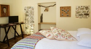 Superior Double Room | In-room safe, blackout drapes, free WiFi, bed sheets - Il Querceto (Marsico Vetere)