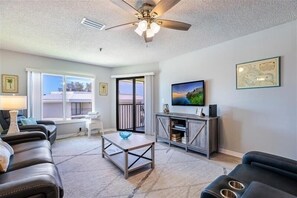 Condo, 2 Bedrooms | Living room | TV