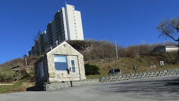 Condo, 2 Bedrooms | Exterior