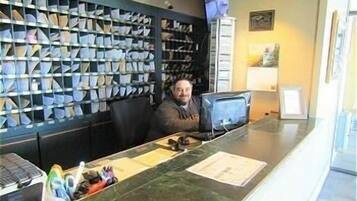 Condo, 2 Bedrooms | Lobby