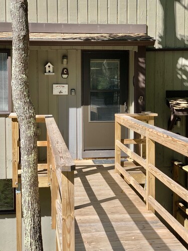 Briarcliff C_11 3 Bedroom Condo by RedAwning