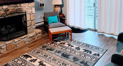 Briarcliff C_11 3 Bedroom Condo by RedAwning