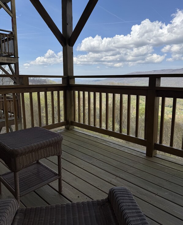 Condo, 1 Bedroom | Property grounds - The Crest 200-j 1 Bedroom Condo by RedAwning (Banner Elk)