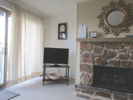 Condo, 1 quarto | Sala de estar