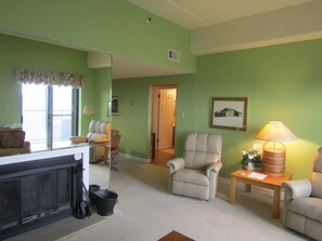 Apartment, 2 Schlafzimmer | Wohnbereich