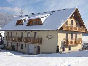 Front of property - Gästehaus Eder (Hermagor-Pressegger See)