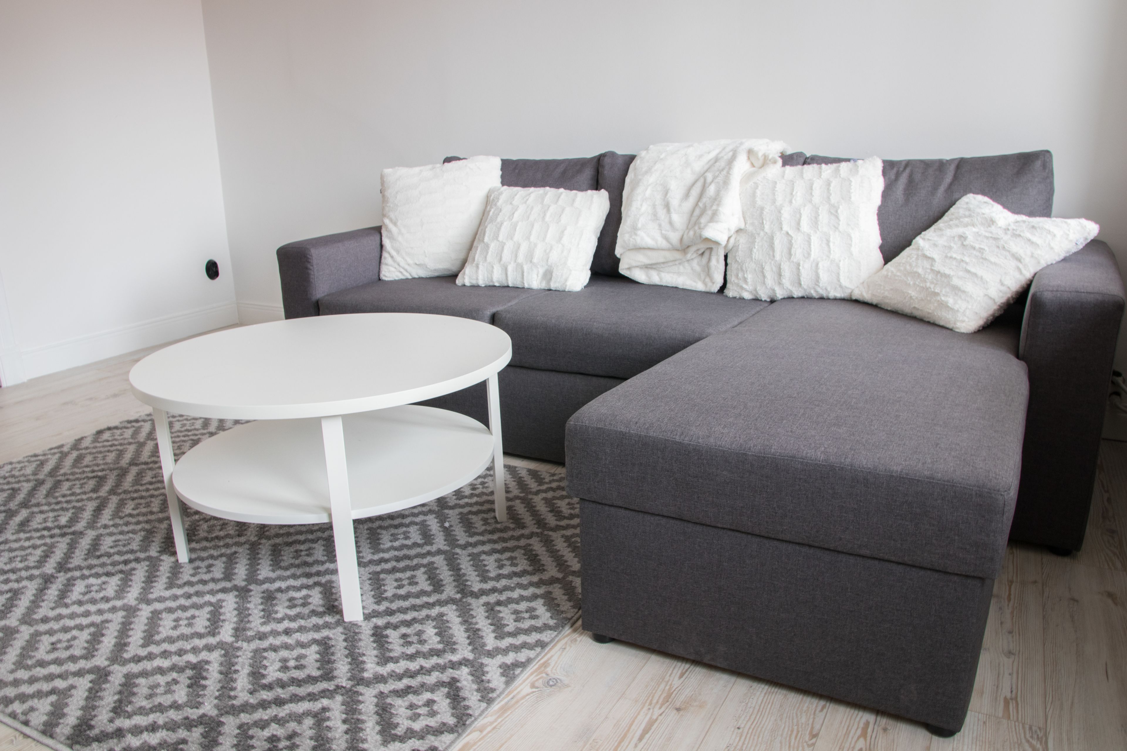 City Apartment | Living area | Flat-screen TV