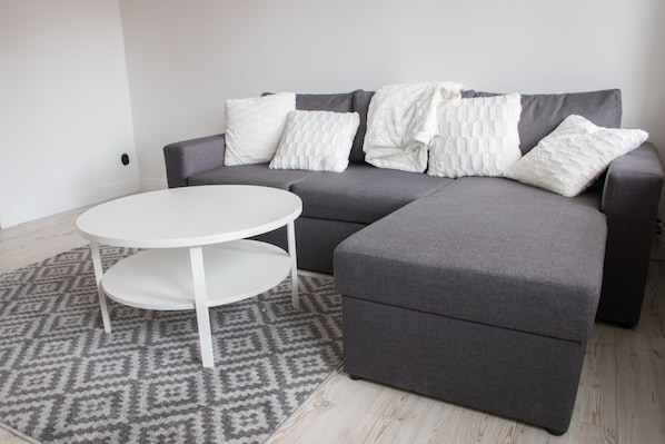 City Apartment | Living area