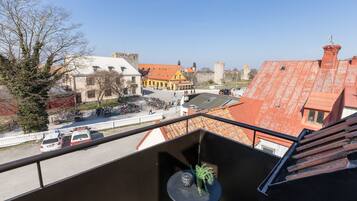 Apartament urbà, 4 dormitoris, balcó, vistes a la ciutat (Mars) | Vista des de l'habitació
